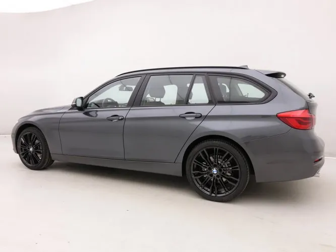 BMW 3 316d Touring + GPS + Sport Seats + Leder/Cuir + LED + ALU19 Image 3