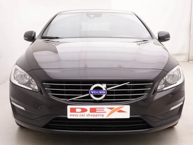 Volvo V60 2.0 D 120 Dynamic Edition + GPS + Leder/Cuir + ALU17 Rodinia Image 2